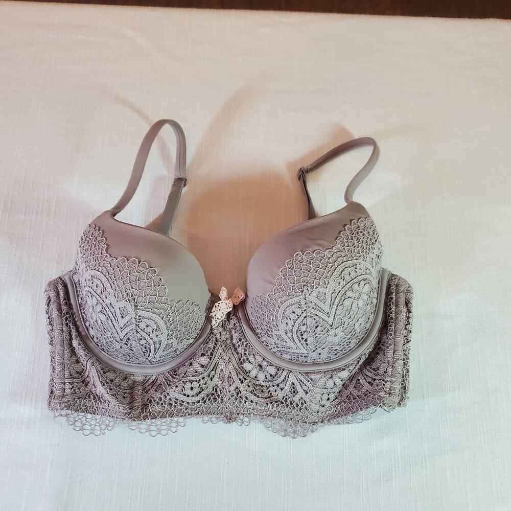 Victoria Secret Body by Victoria Lined Demi Bra Womens 32D Underwire Lingerie